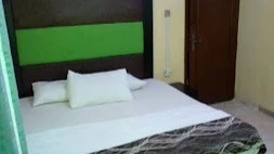 Senators Suites and Towers Ltd - Hotel image