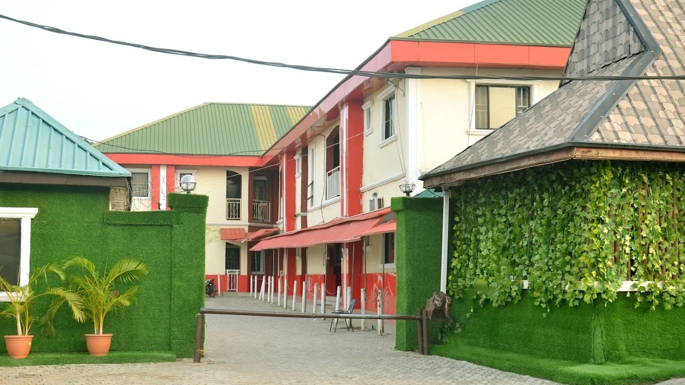 Supreme Hotels Ltd - Hotel image