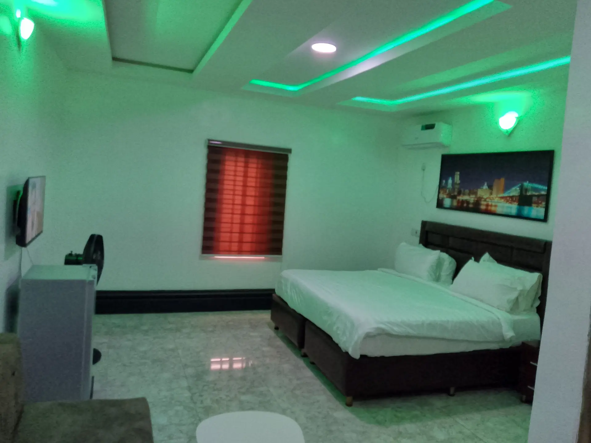 F-MMM1 HOTEL - Background image