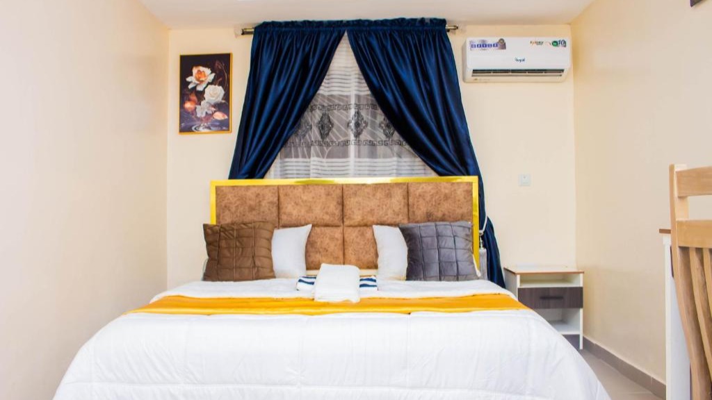 Connois Court - Hotel image