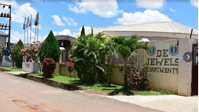 D-J-ewels Apartment - Hotel image