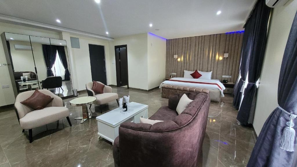 Carlton Swiss luxury Residency - Hotel image