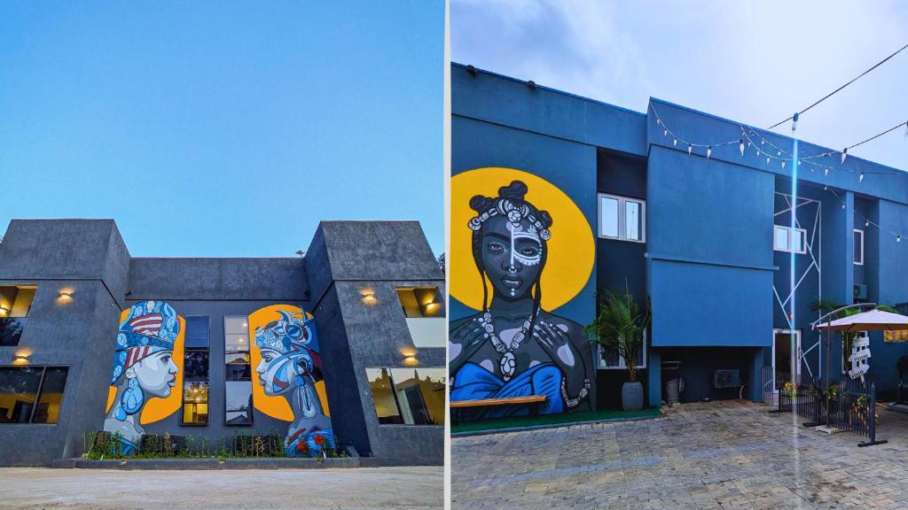 Yellow Door Hotels 1 - Background image