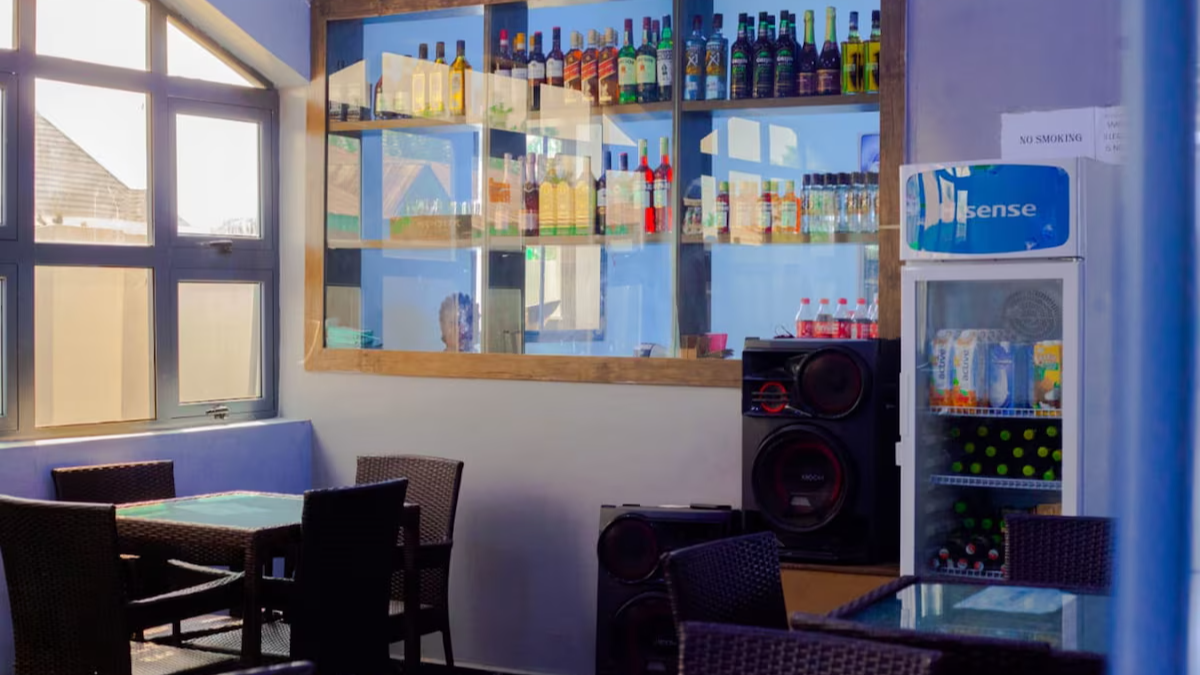 RONKIBOG CRYSTAL HOTEL & SUITES - Hotel image