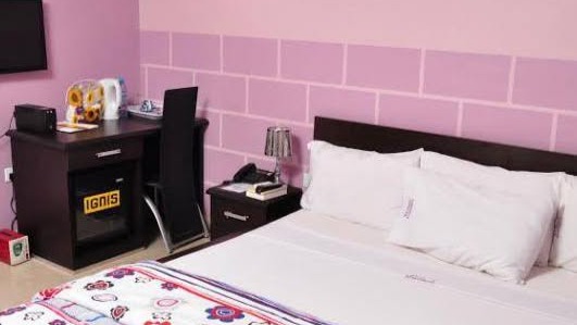 D-J-ewels Apartment - Hotel image