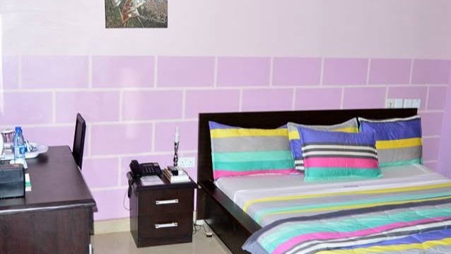 D-J-ewels Apartment - Hotel image