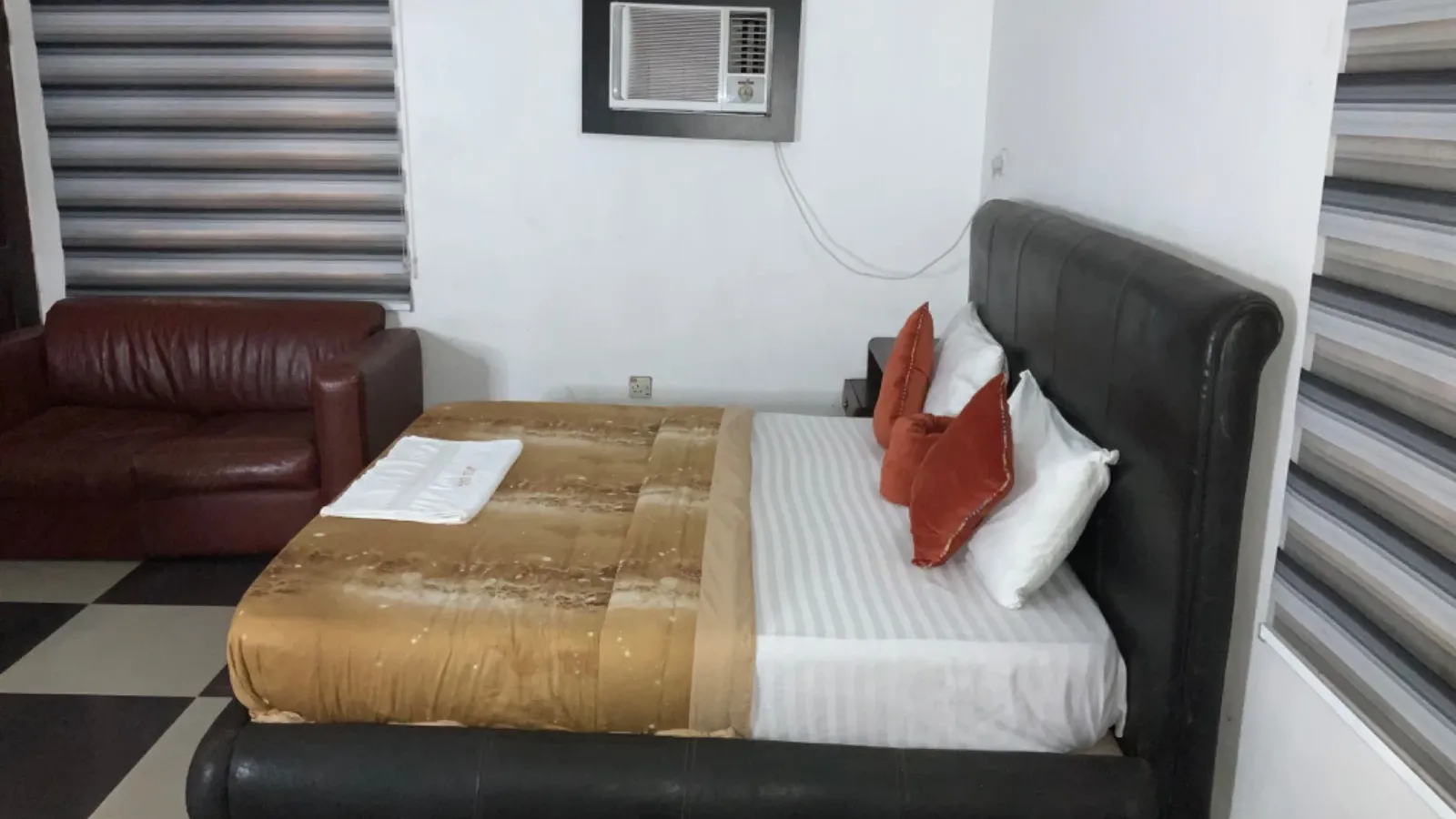 JCB HOTEL & HALL - Hotel image