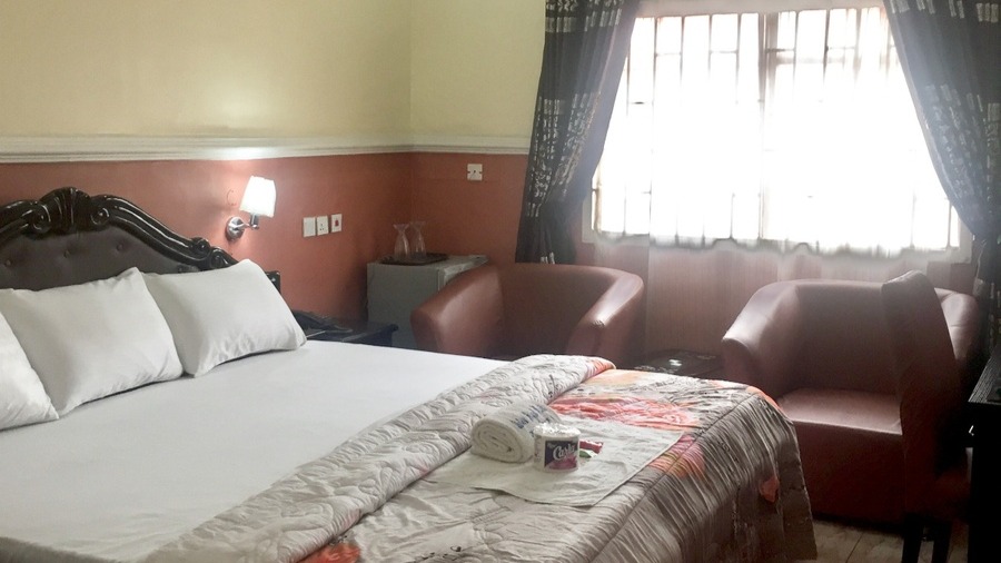 QUBEST ROYAL HOTEL - Hotel image