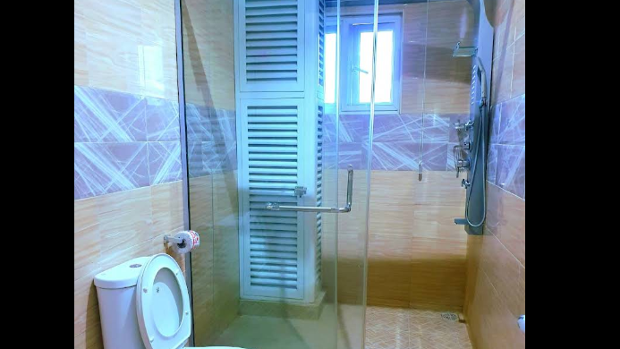 B. Pipple's Suites  - Hotel image