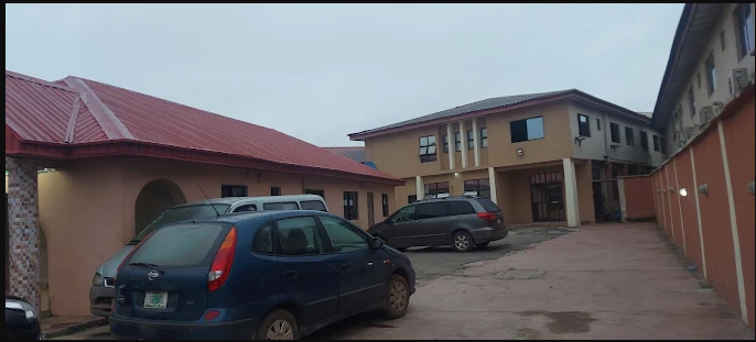 De-Eklipse Hotels & Suits - Background image