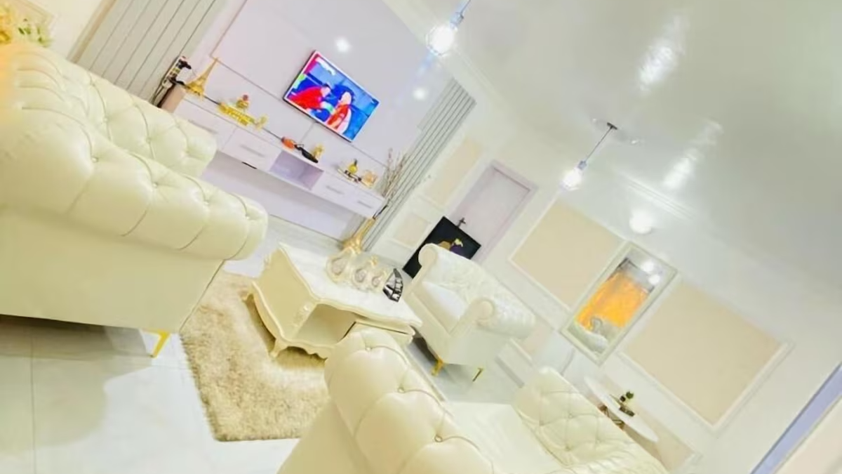 White Emirates Hotel & Apartments - Hotel image