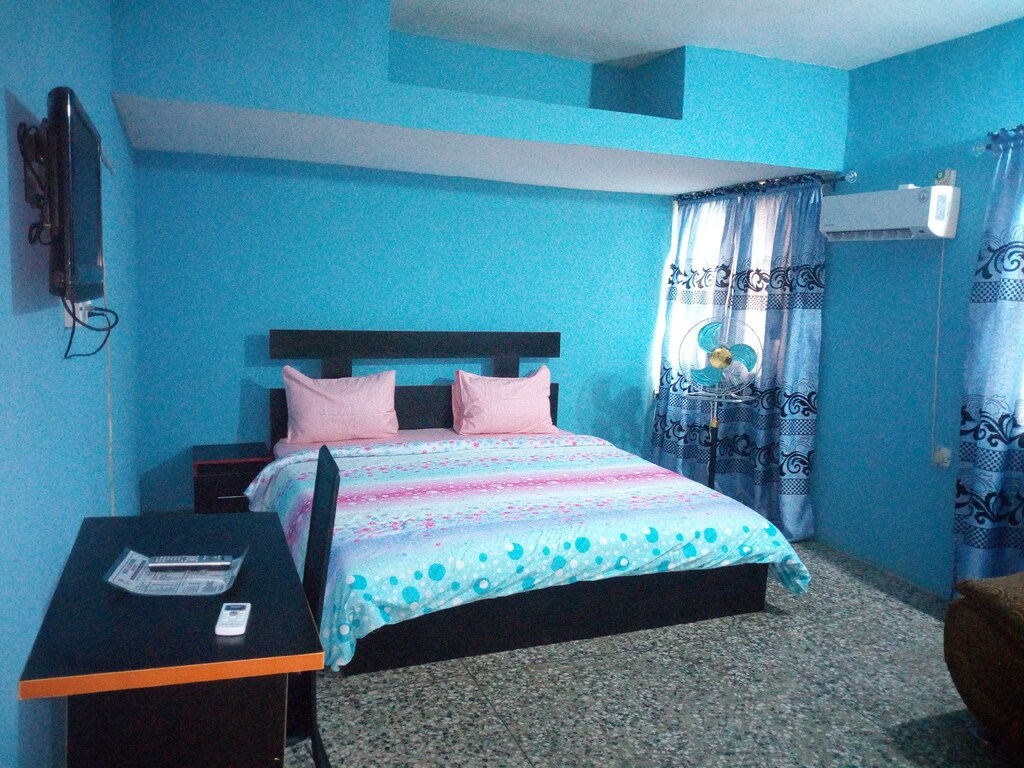 Red Clover Hotel - Background image