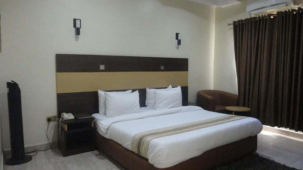 Caesar's Court Hotel & Suites - Hotel image