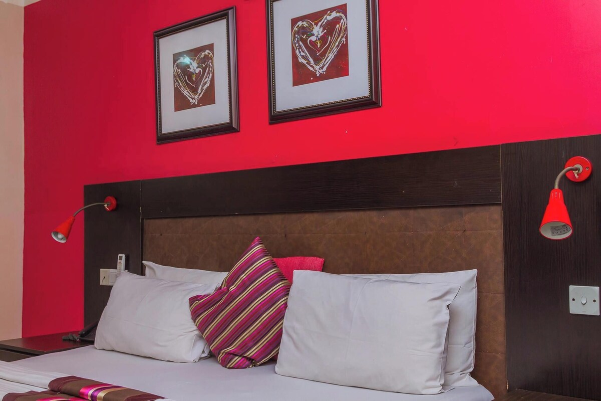 The Grill House - Background image