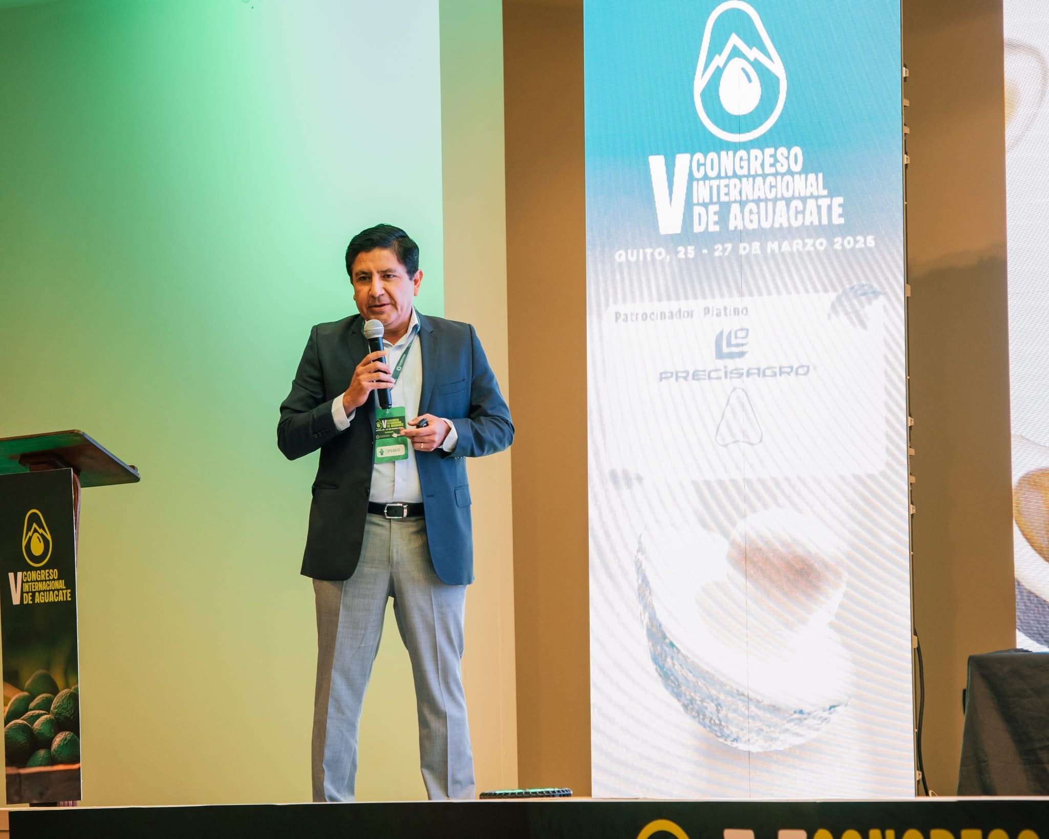 Speaker en el Congreso Internacional de Aguacate