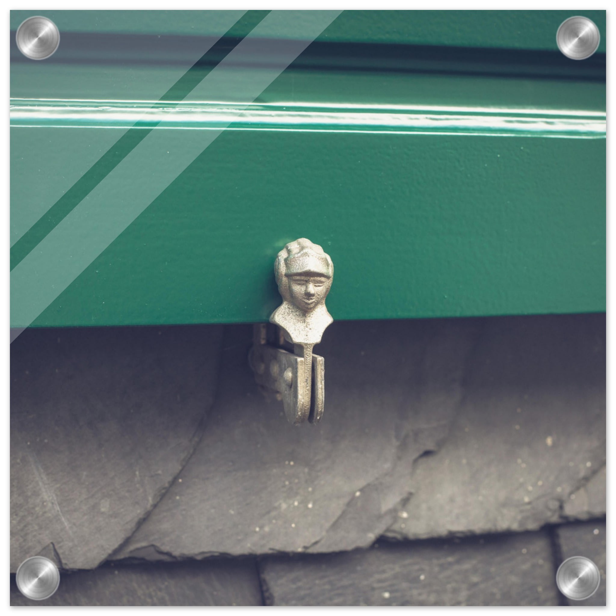Green Shudder Guard Photo Wall art bd01dd63-5e94-41bc-98d7-d39a3a4c3fa7
