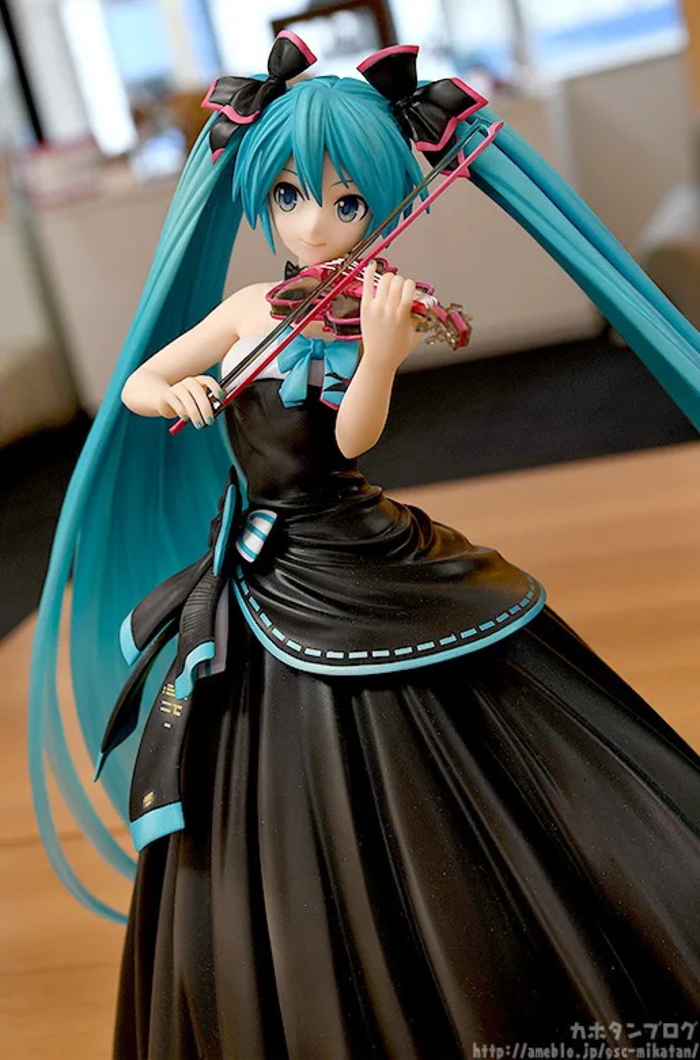 Hatsune Miku - 1/8 - Symphony 2017 Ver