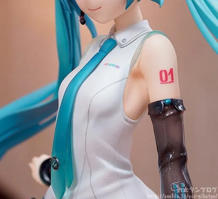 Hatsune Miku - 1/8 - V4X