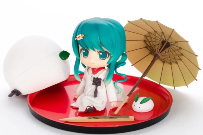 Nendoroid 303 Snow Miku 2013 Strawberry White Kimono Ver