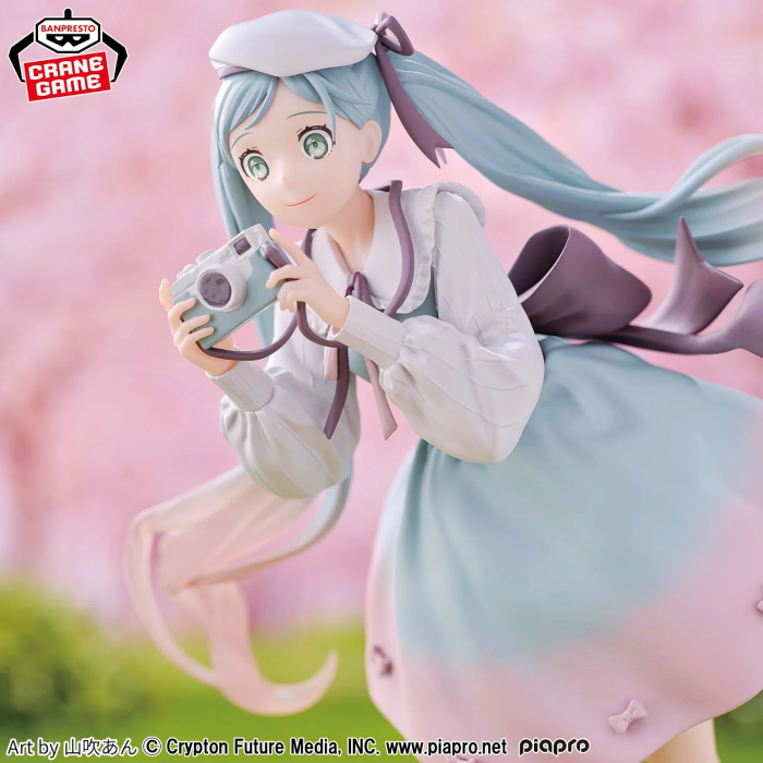 Hatsune Miku Holiday Memories Camera