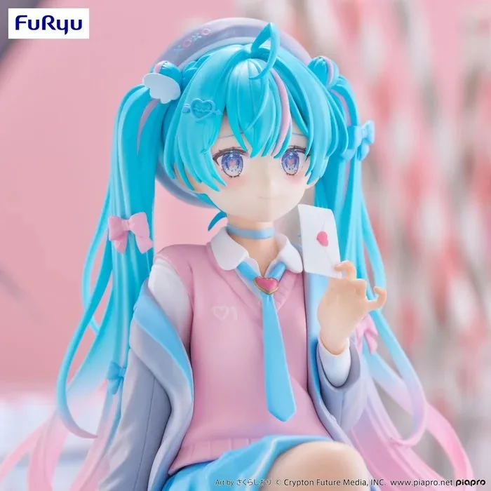 Hatsune Miku Noodle Stopper Figure Love Blazer