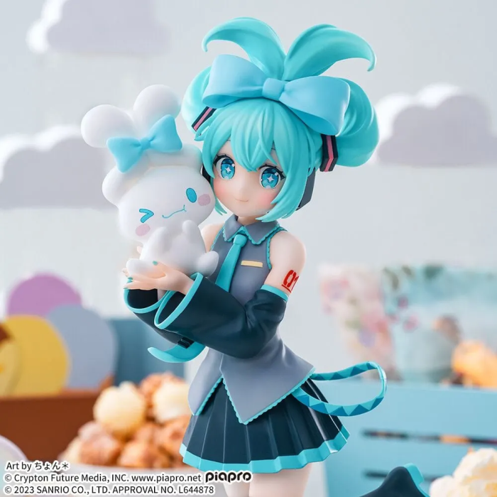 Hatsune Miku x Cinnamoroll Luminasta