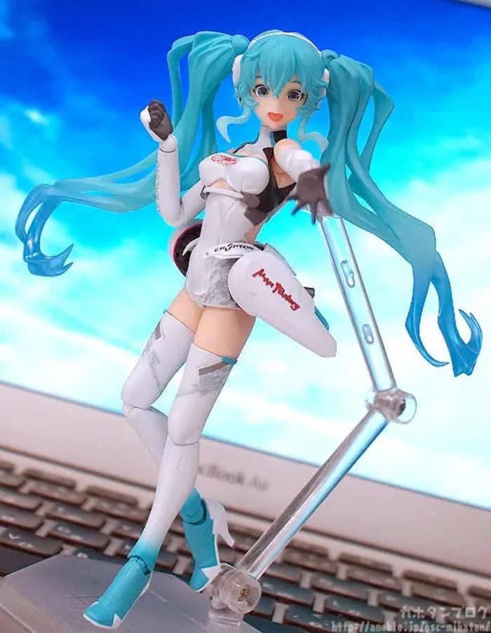 Figma #SP-054 Hatsune Miku Racing 2014 Good Smile Racing