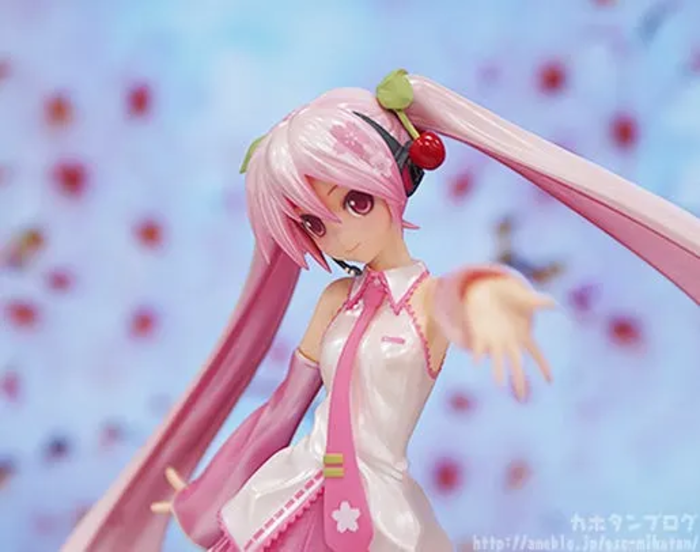 Hatsune Miku - Figure Japan - 1/10 - Sakura Ver