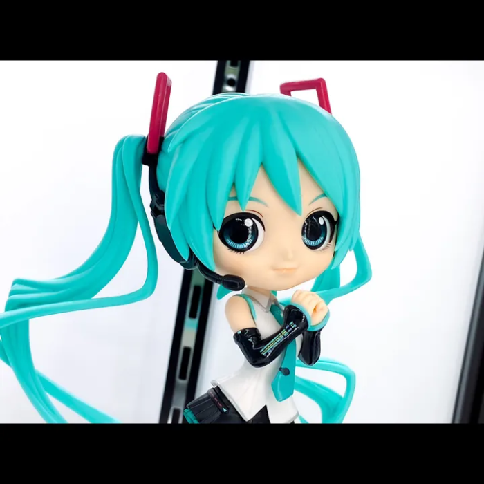 Hatsune Miku Q Posket V4X B Ver