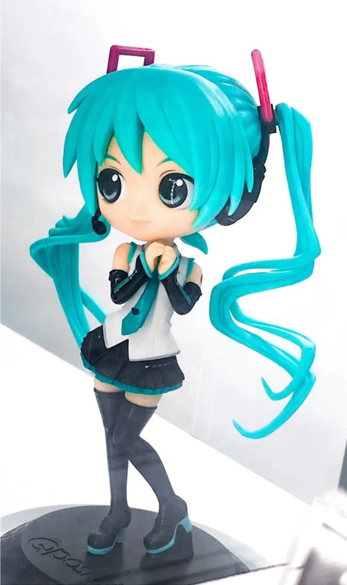 Hatsune Miku Q Posket V4X B Ver