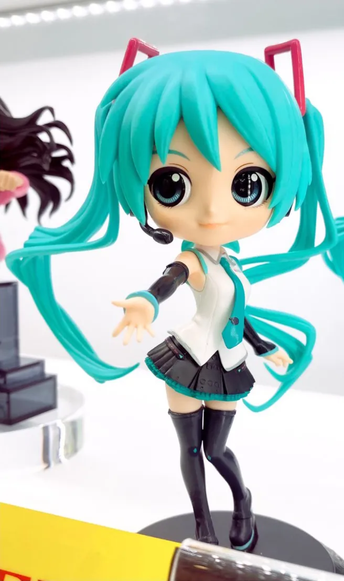 Hatsune Miku Q Posket V4X A Ver