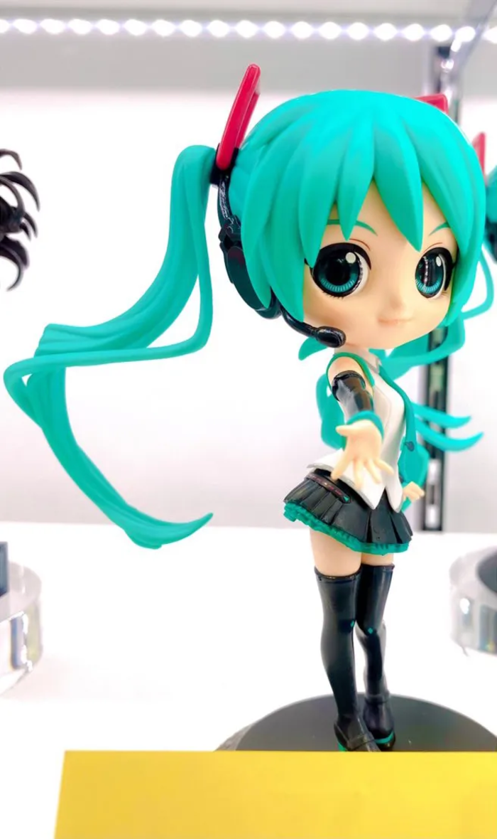 Hatsune Miku Q Posket V4X A Ver