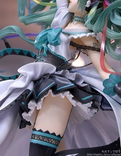 hatsune-miku-17-memorial-dress