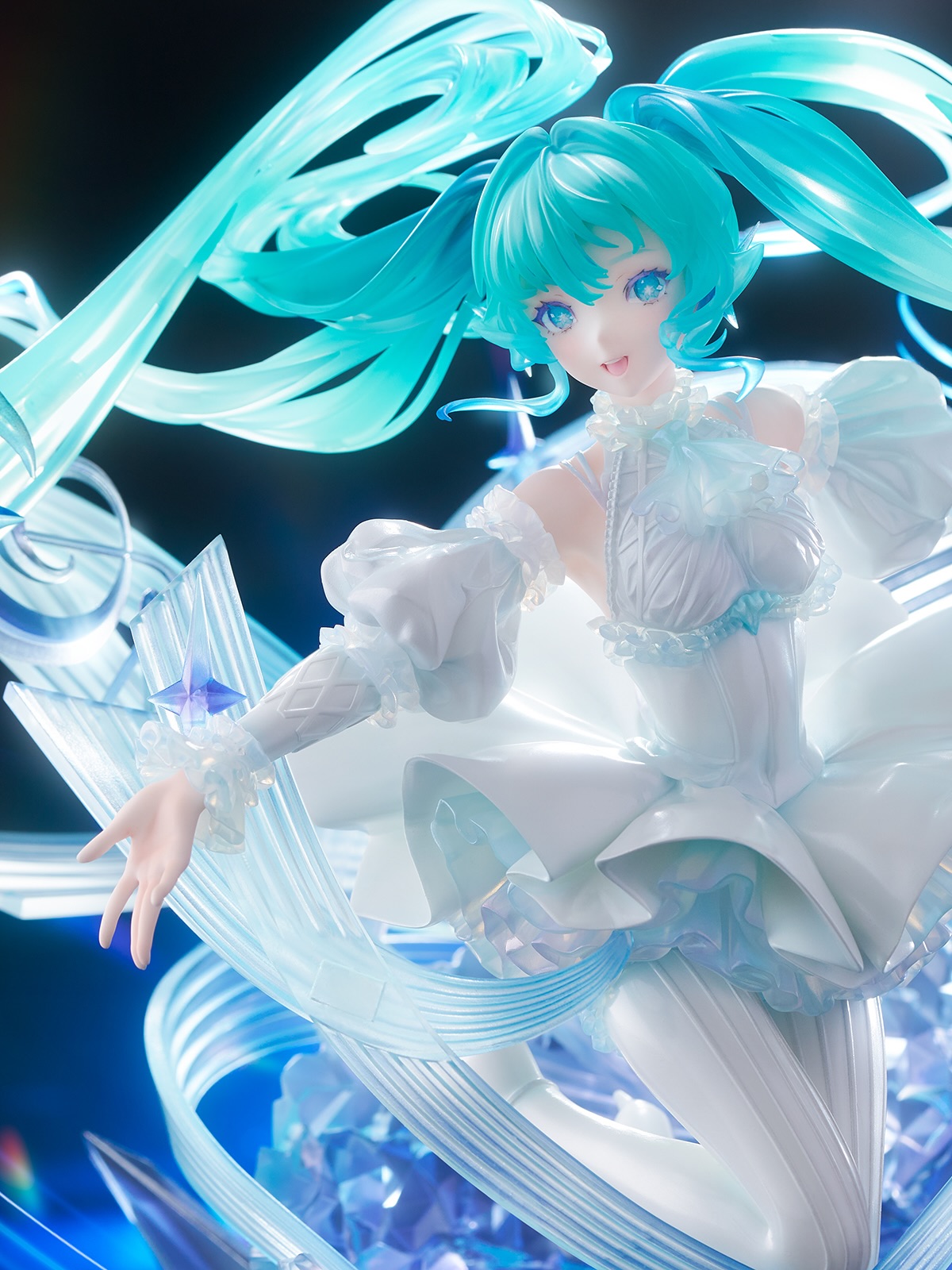 (Pre-order) Hatsune Miku - Shibuya Scramble Figure — 1/7 - Crystal Dress Ver by CyberZ, eStream, Oriental Forest - Image 3