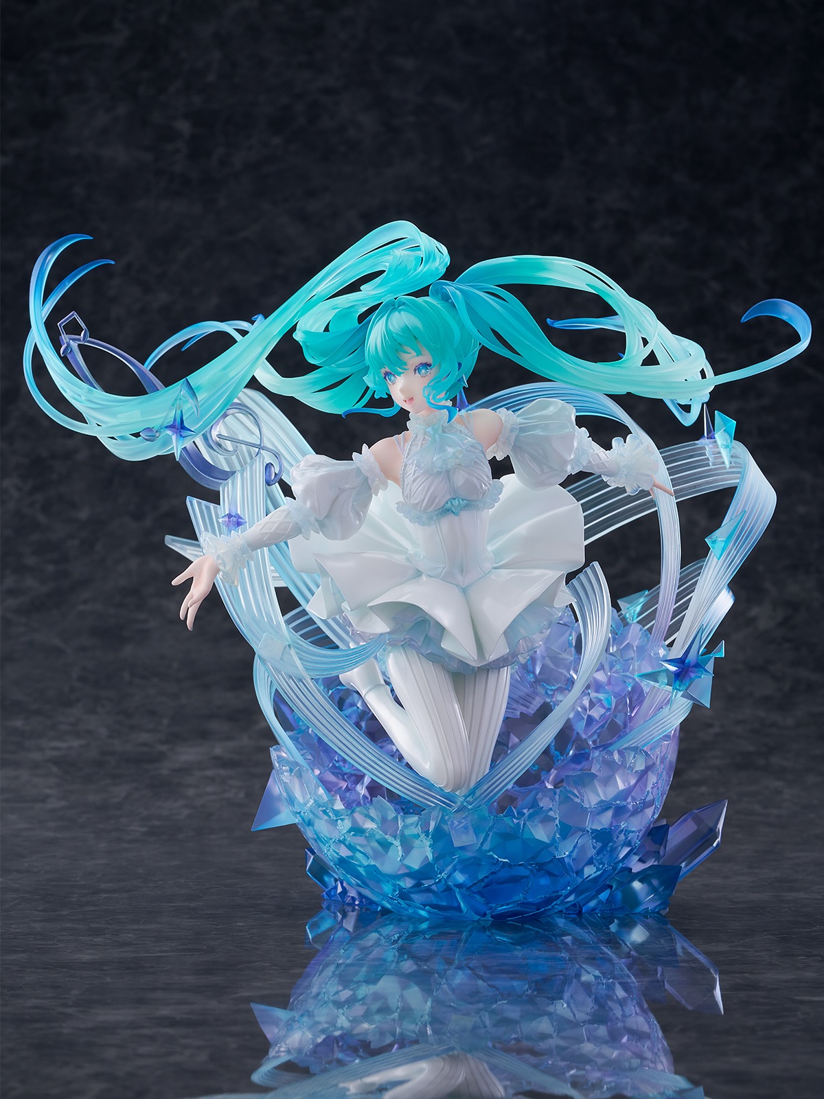(Pre-order) Hatsune Miku - Shibuya Scramble Figure — 1/7 - Crystal Dress Ver by CyberZ, eStream, Oriental Forest - Image 5