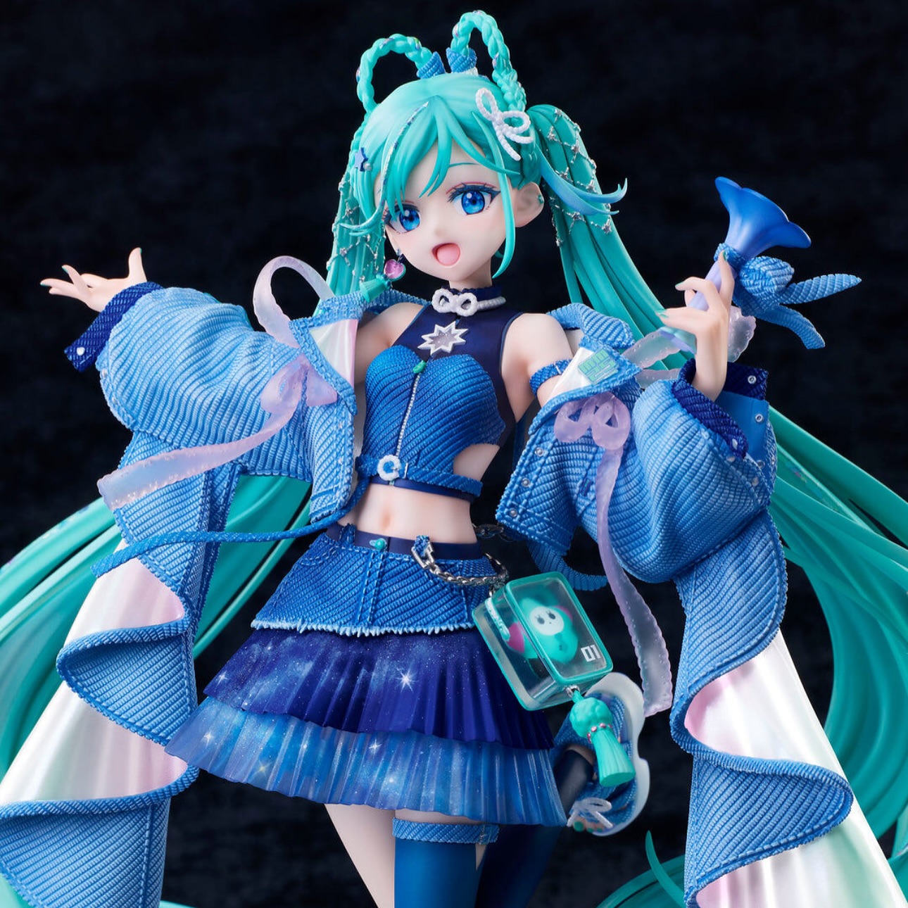 (Pre-order) Hatsune Miku 1/7 Magical Mirai 2025 Ver by Design Coco - Image 3