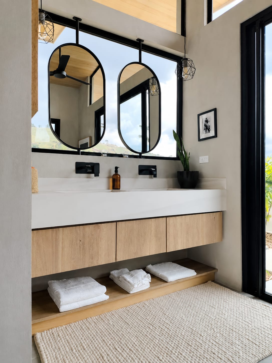 Bathrooms with wood and neutral tones - Authentica House (1)