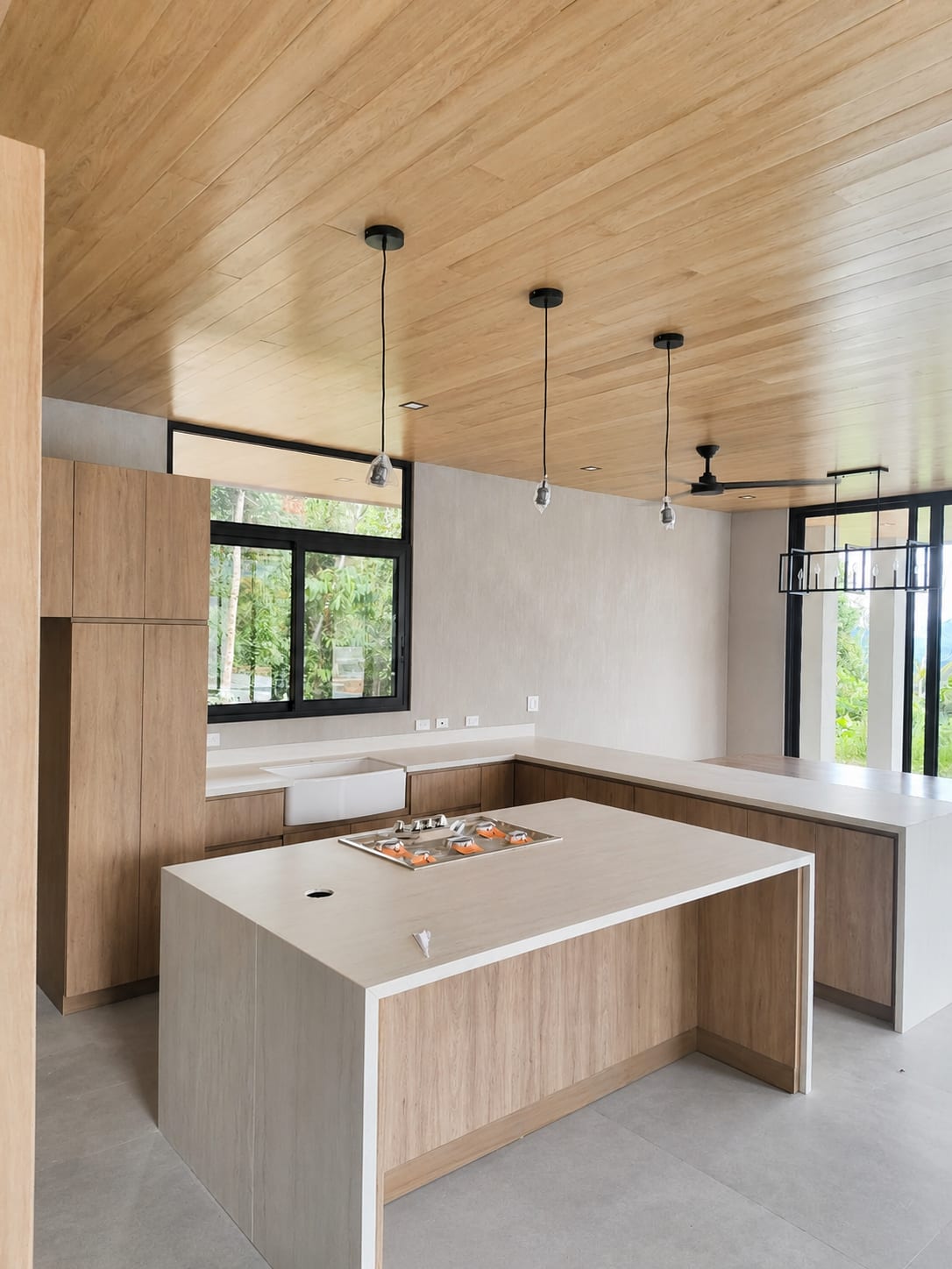 Kitchen, island and dining room - El Torito House (5)