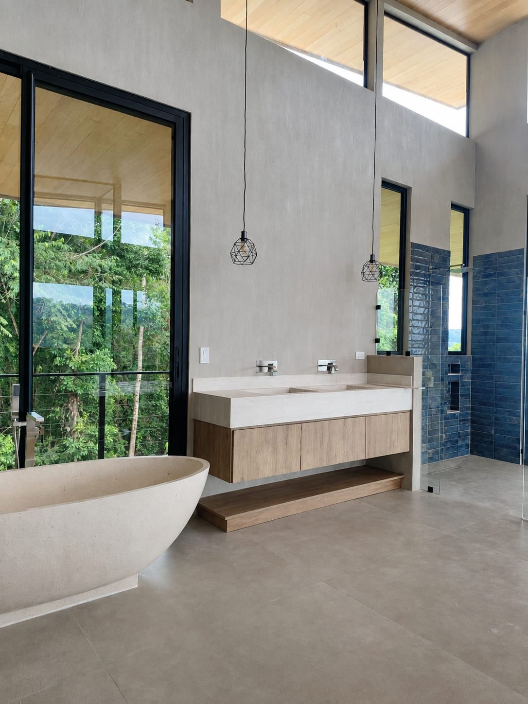 Bathrooms and vanities - El Torito House (3)
