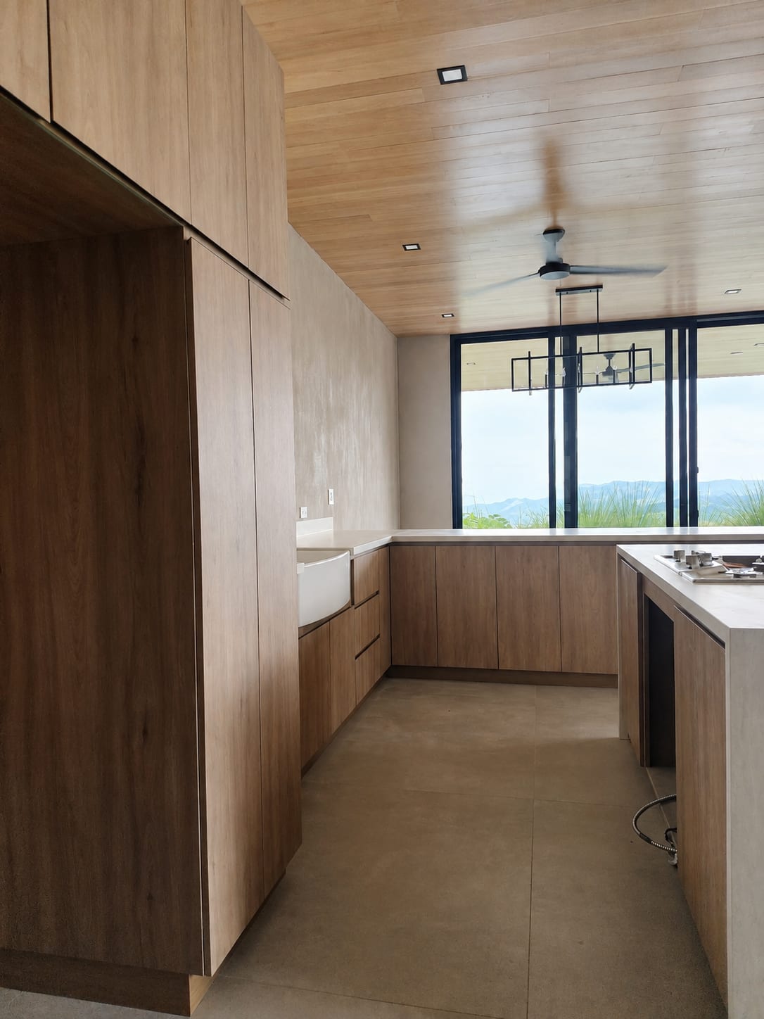 Kitchen, island and dining room - El Torito House (3)