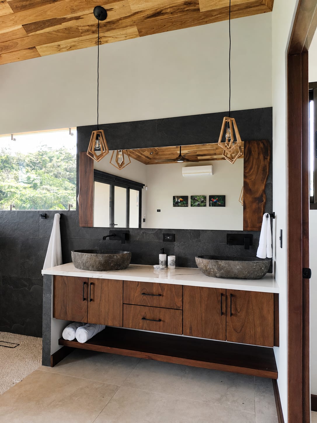 Bathrooms and vanities - Sattva House (4)