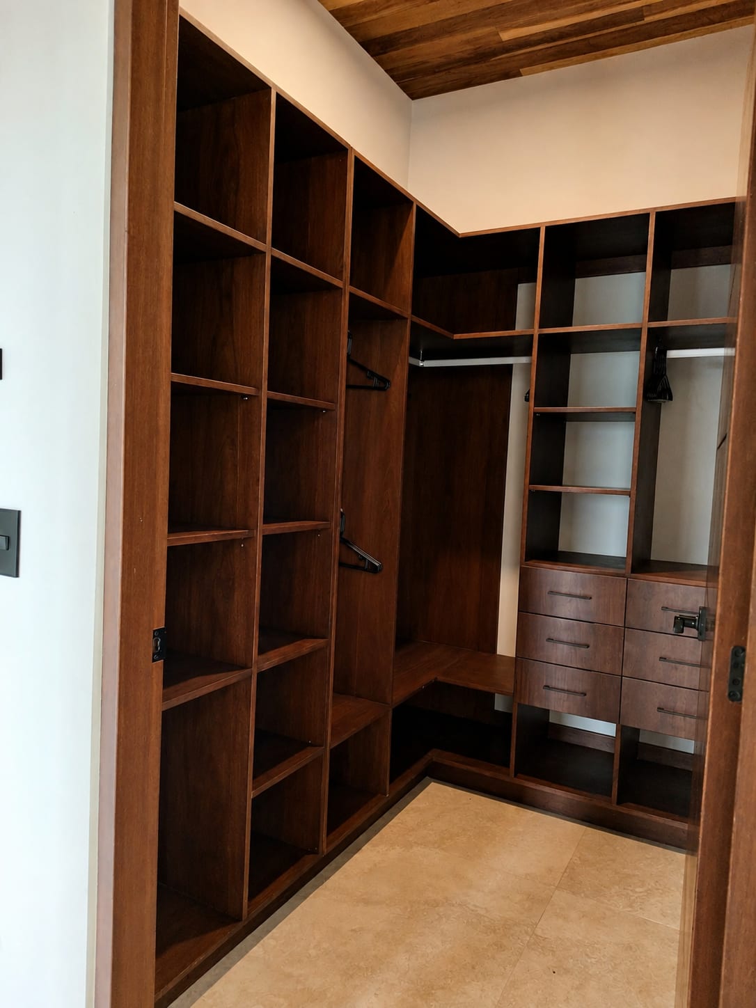 Closets and walk-in closet - Sattva House (2)