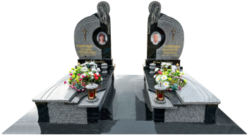 Подвійний пам'ятник з червоного та сірого граніту у формі Божої Матері 2500*2200