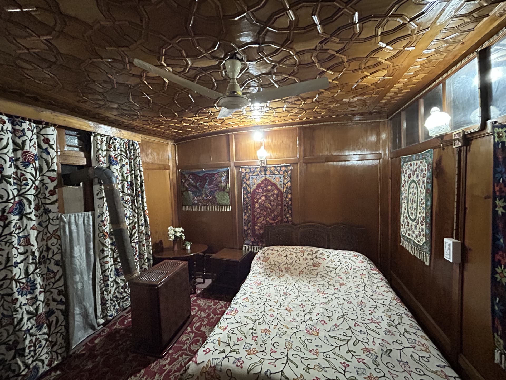 Houseboat zogila  - 2