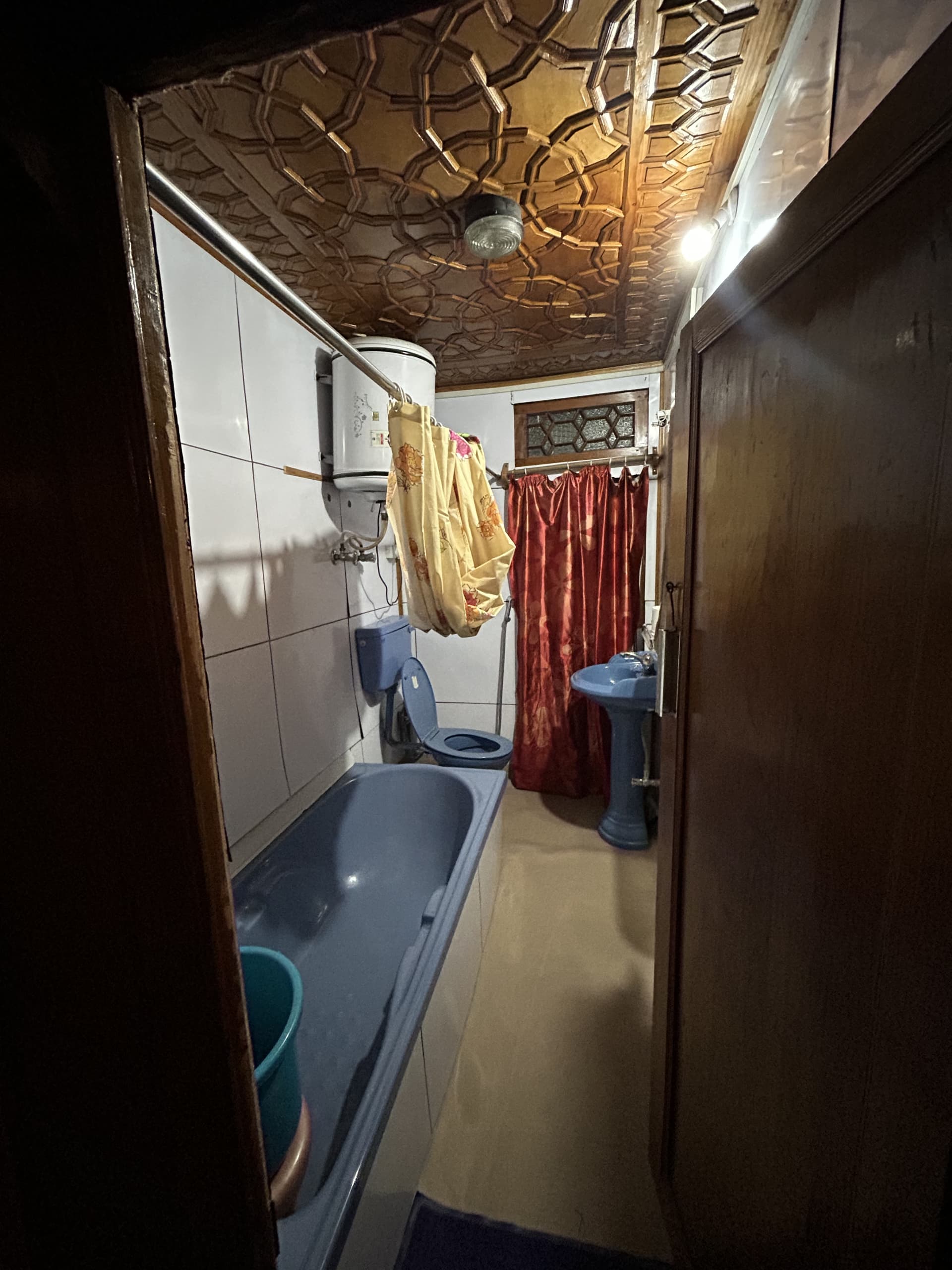 Houseboat zogila  - 4