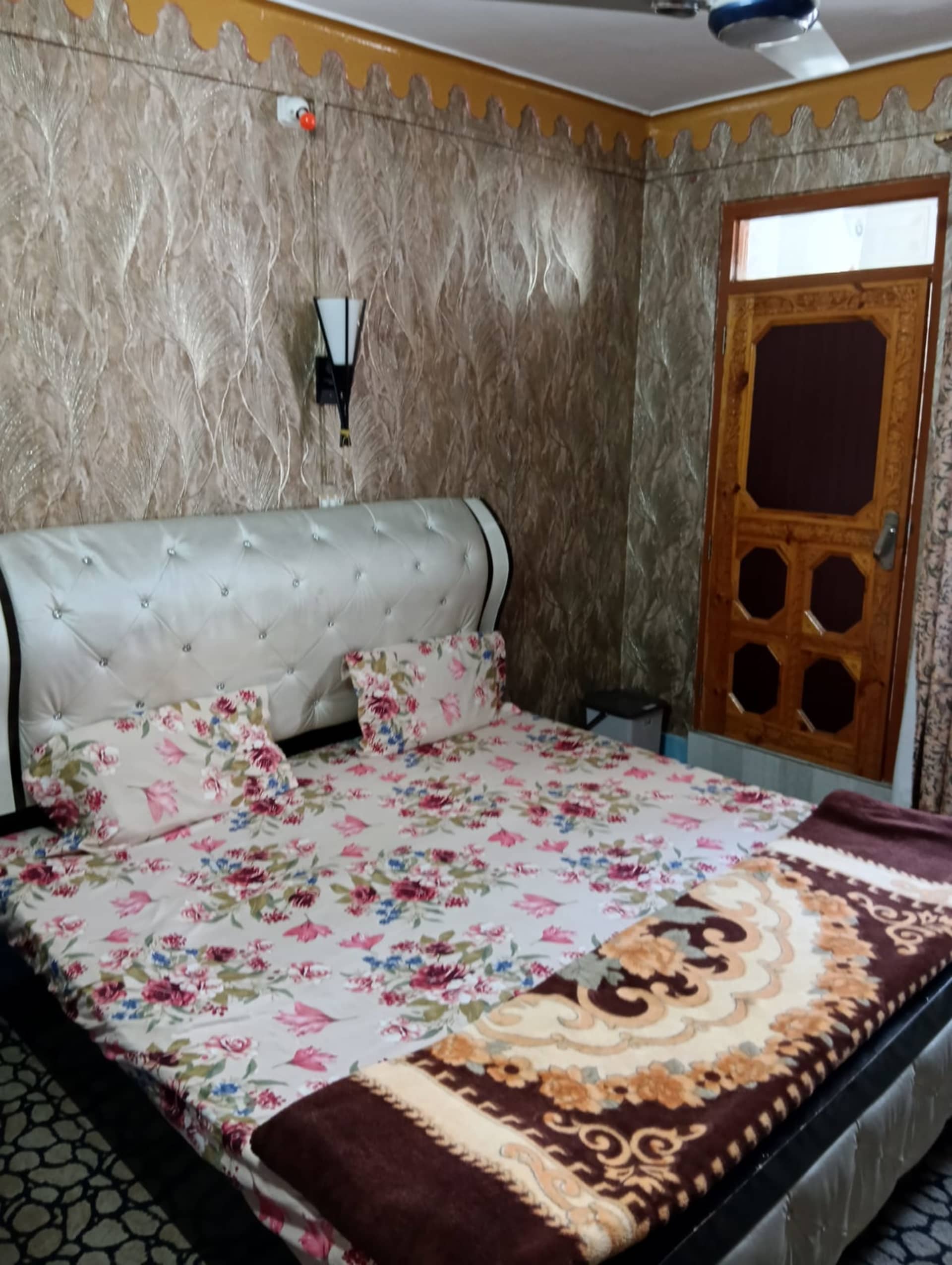 Khushboo Guest House - 2