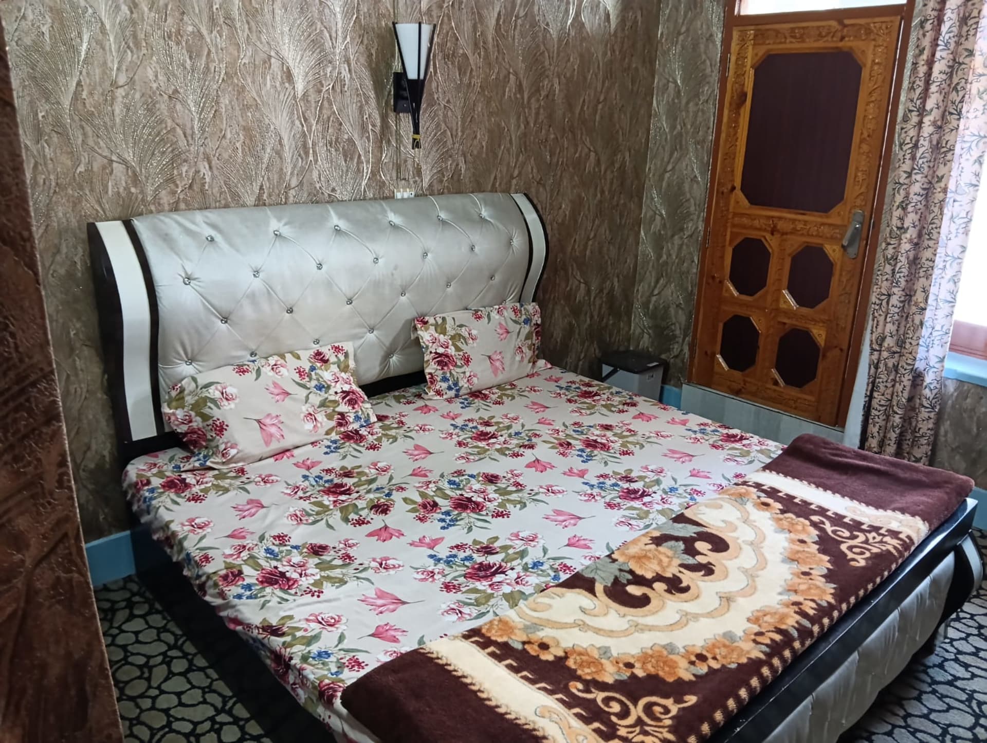 Khushboo Guest House - 4