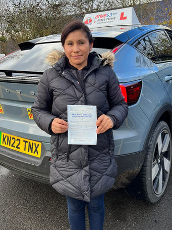 Beginner Driving Lessons Bristol | Learn with Confidence