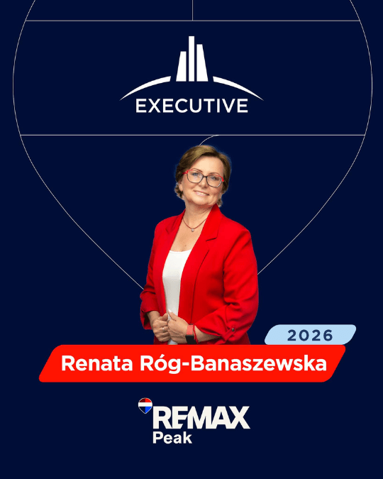 Pośrednik Nieruchomości Renata Róg-Banaszewska na tle informacji o zdobyciu prestiżowego wyróżnienia za 2026 rok w REMAX Executive CLUB