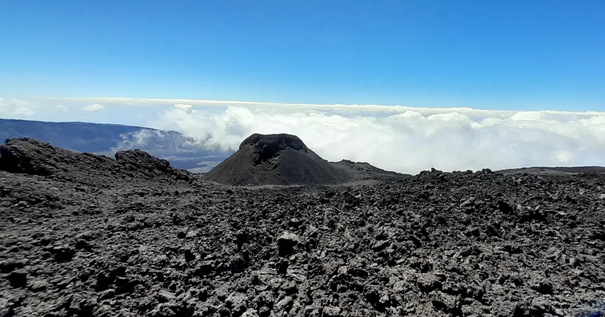 piton de la fournaise randonnée.webp